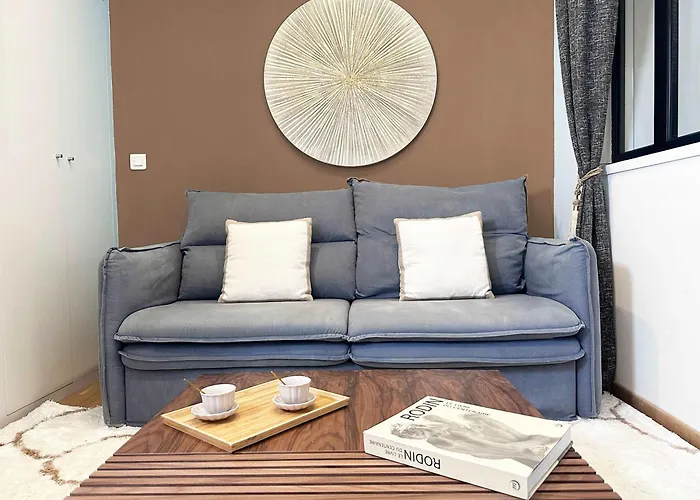 Welcoming Apartment Near The Louvre