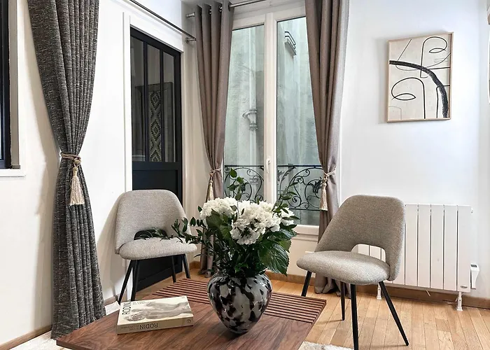 Welcoming Apartment Near The Louvre